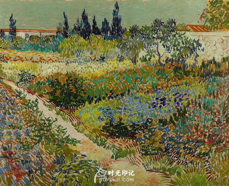 Flowering-Garden-with-Path.jpg